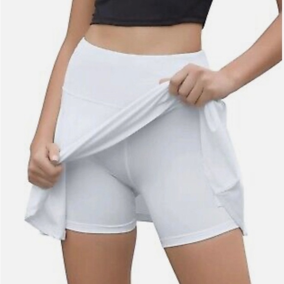 We 1 Fit Women’s NWT Tennis/Golf White Pleated Skort Size Small 2/$27🌞 - Picture 4 of 5